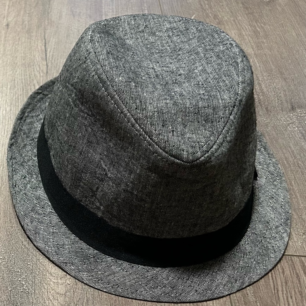 H&M hat